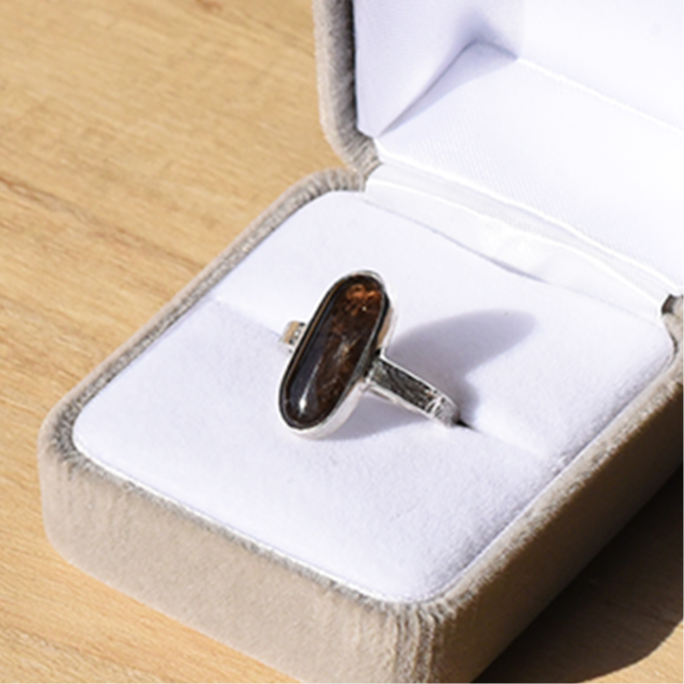 高千穂アキシナイトのリング